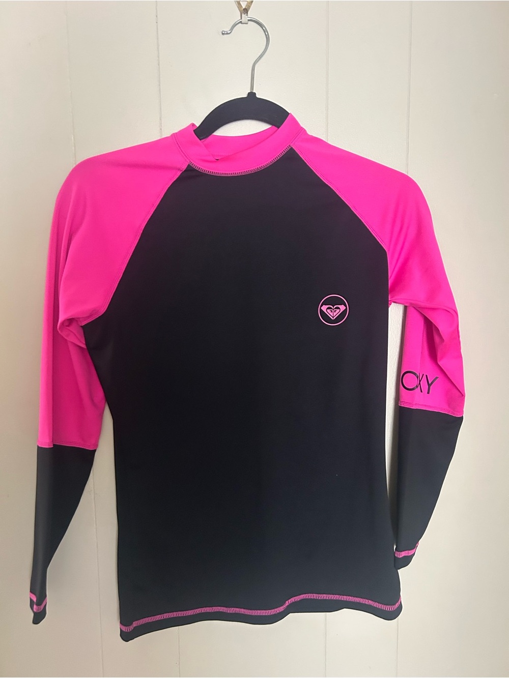 Roxy Women's Long Sleeve Swim Rash Guard - Black & Hot Pink